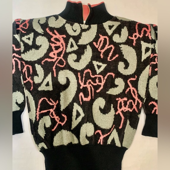 Vintage MONDI Wool Blend Sweater: 80s Abstract Art Design - Picture 6 of 10